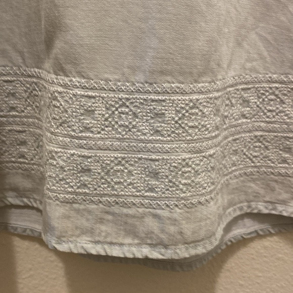 SKIES ARE BLUE knee length light blue dress - Picture 4 of 5